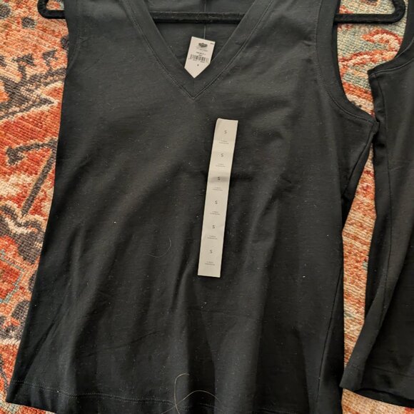 NWT - Four Premium Cotton V-Neck Tanks Set - Picture 2 of 5